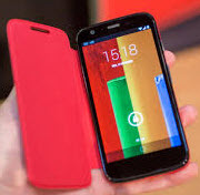Moto G has colorful shells; some of them also protect the face of the device.